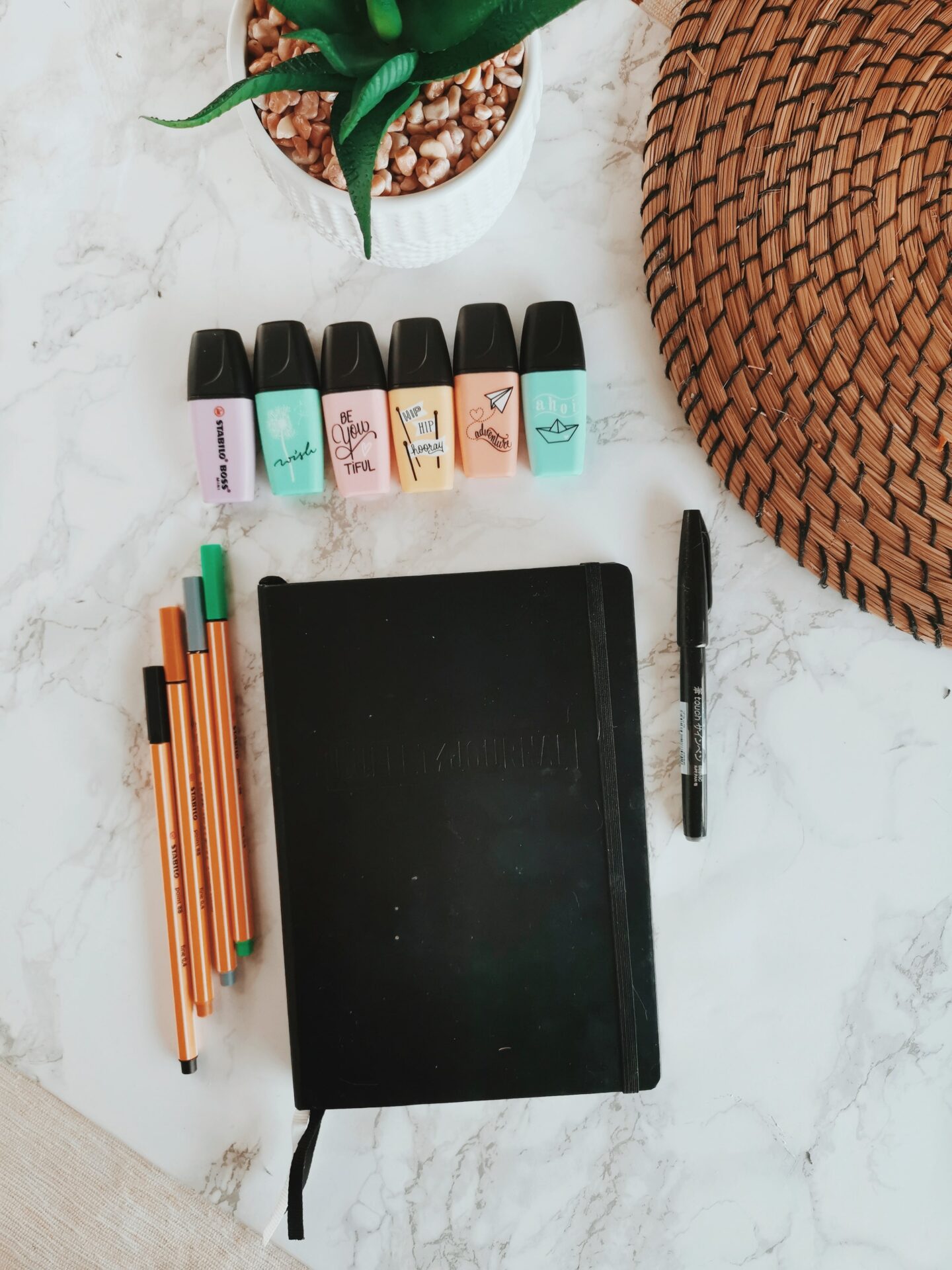Get your sketchnoting pens and highlighters ready to start!
