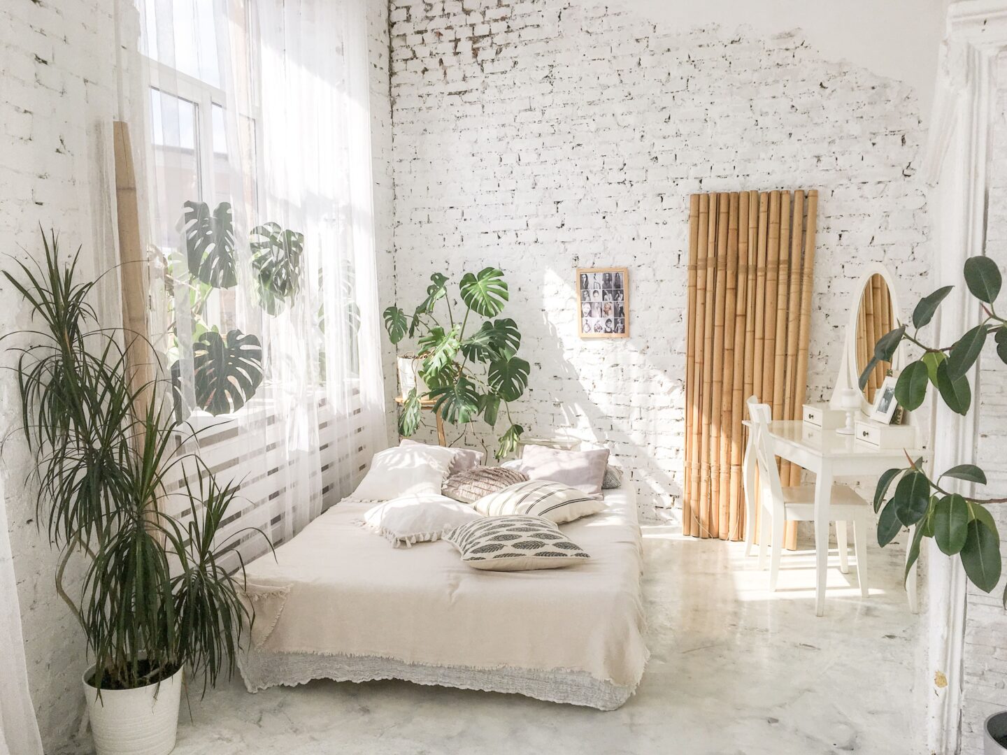 Boho style bedroom with plants for a chill vibe