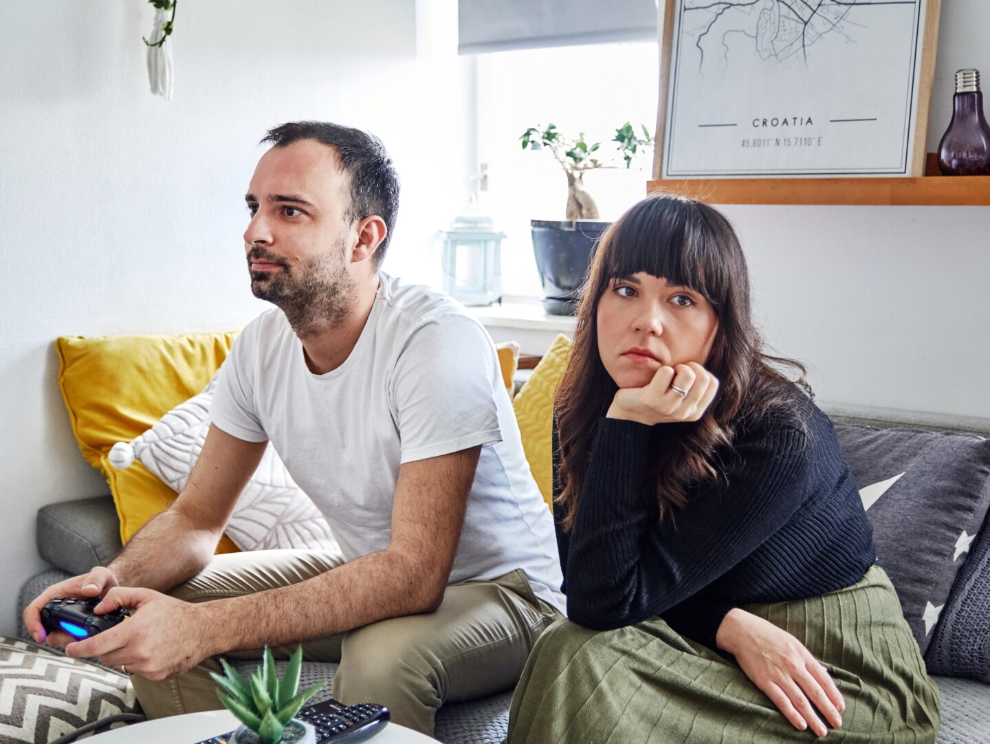 My Boyfriend Never Wants To Do Anything (6 Reasons & What To Do!)
